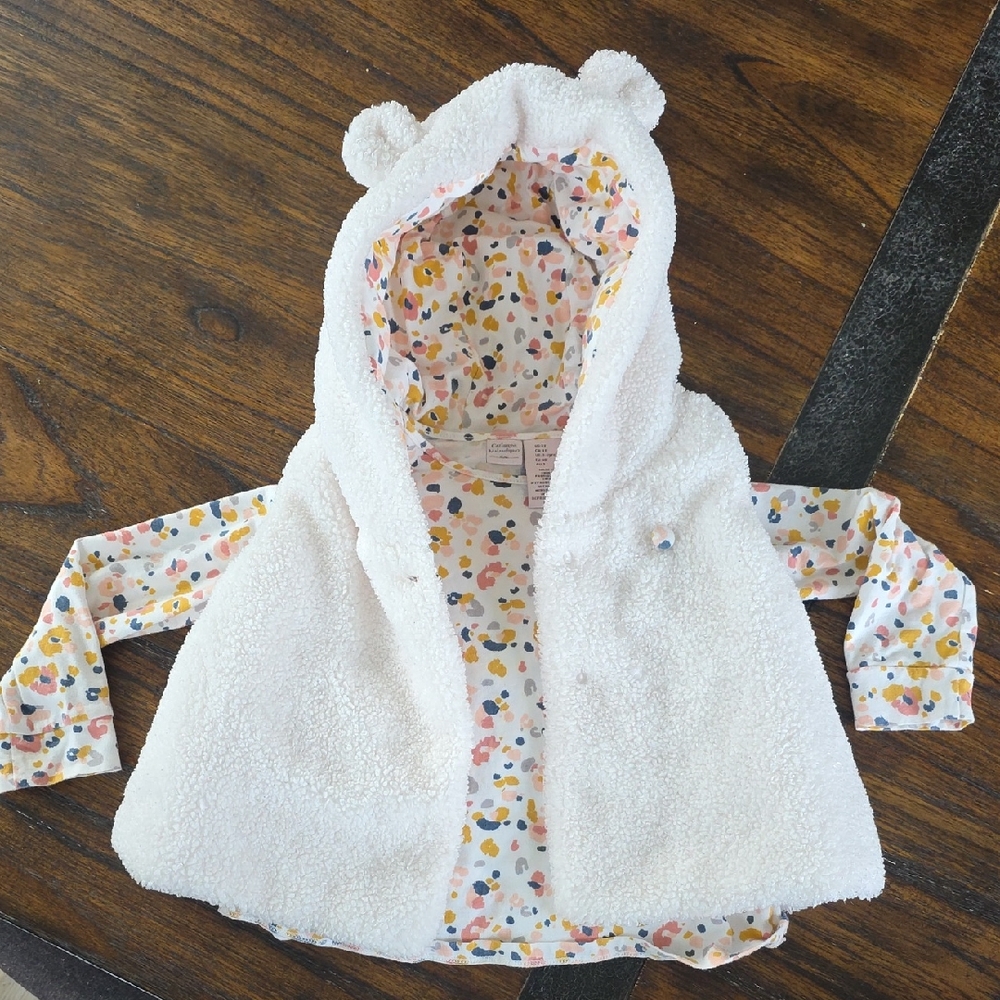 Thick 3T Catherine Malandrino Floral Print Vest With Matching Long Sleeved Shirt